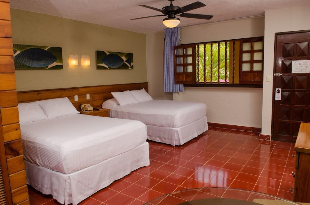 Suites Colonial Cozumel Ngoại thất bức ảnh